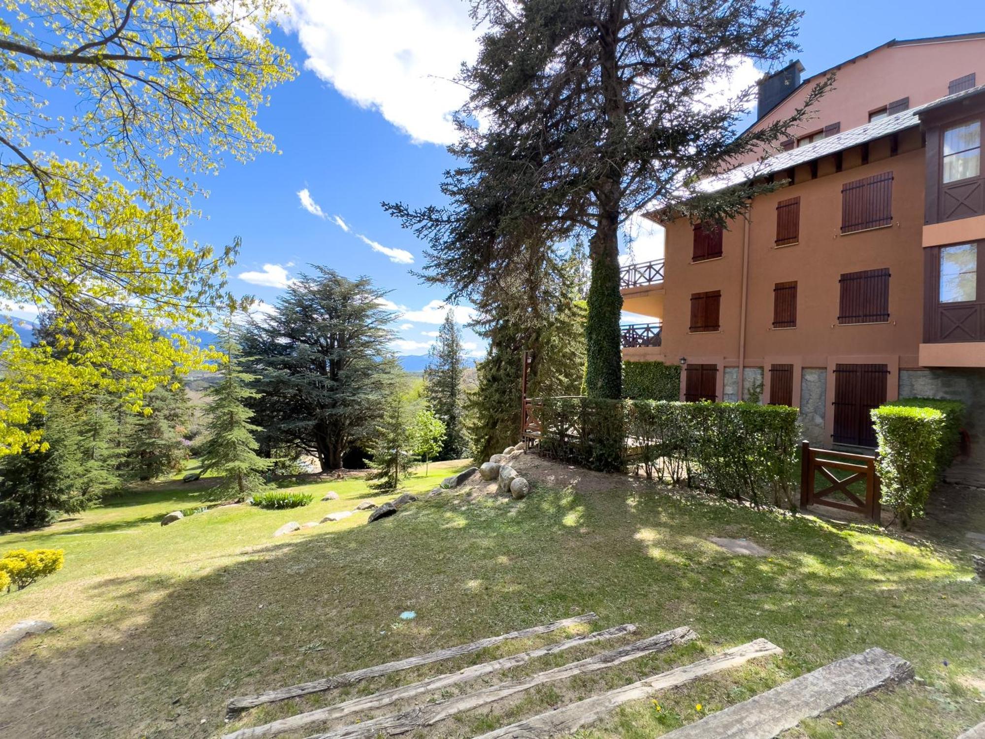 Apartamento Ideal Para Parejas En Enveitg Buitenkant foto