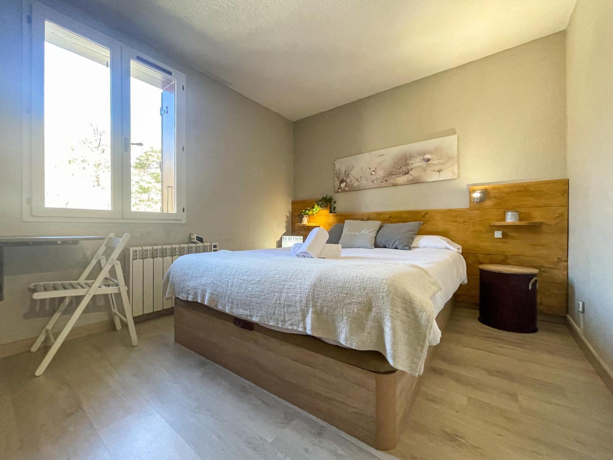 Apartamento Ideal Para Parejas En Enveitg Buitenkant foto
